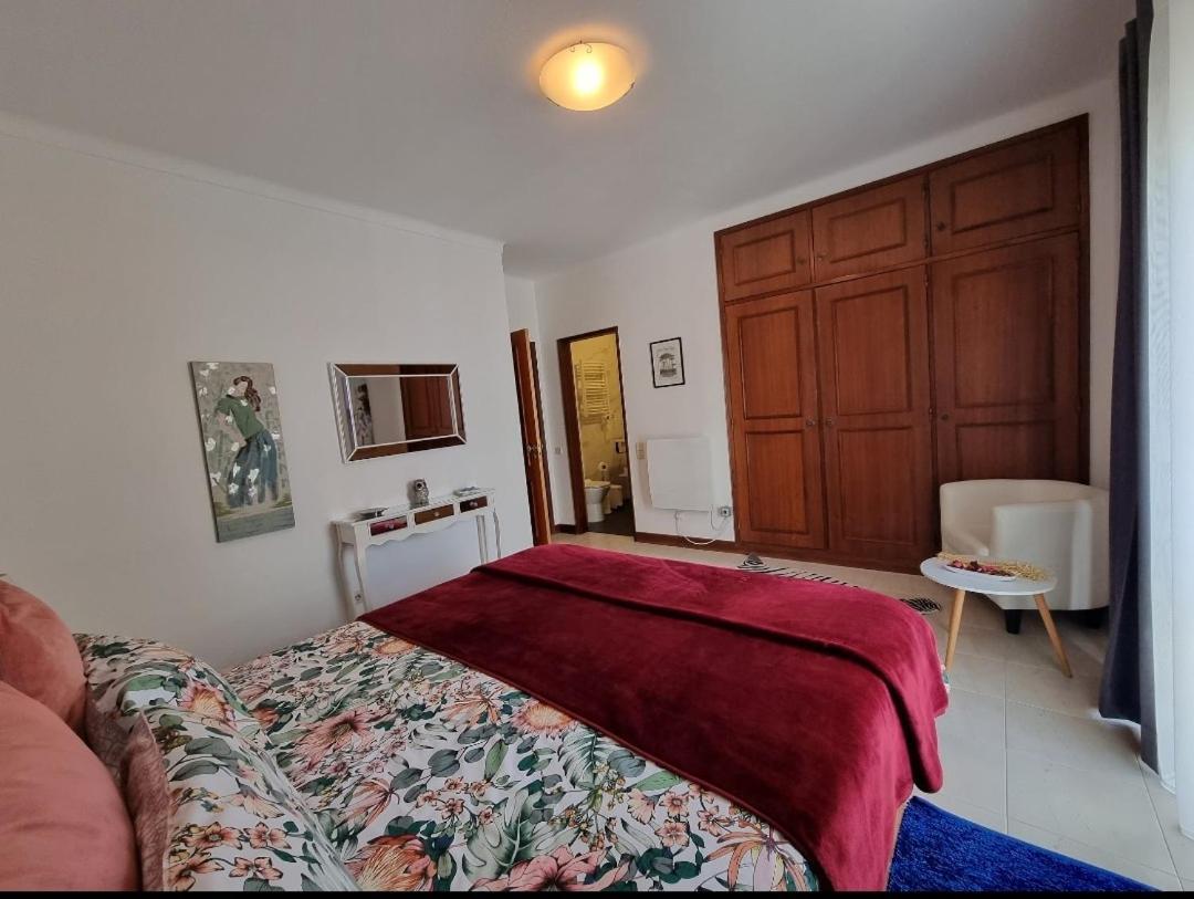 Apartmento Praia Da Dona Ana Lagos Buitenkant foto